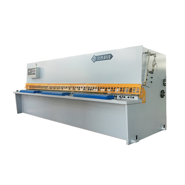 剪板机是各工业部门使用广泛的板材切割设备